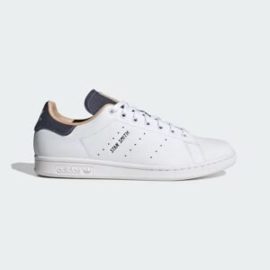 adidas Unisex Stan Smith Shoes - White- حذاء اديداس ستان سميث للجنسين لون أبيض