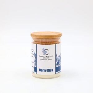 BERRY KISS (فراولة) شمعة برائحة صناعة يدوية