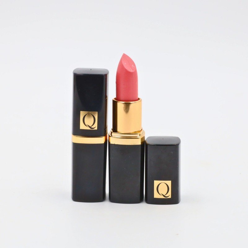 Lipstick Colors  احمر شفاه درجة 100
