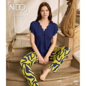 بيجامة بيتية قطعتين تيشيرت وبنطلون للنساء لون نيلي واصفر