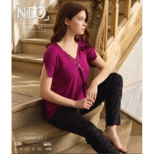 بيجامة بيتية قطعتين تيشيرت وبنطلون للنساء لون فوشي