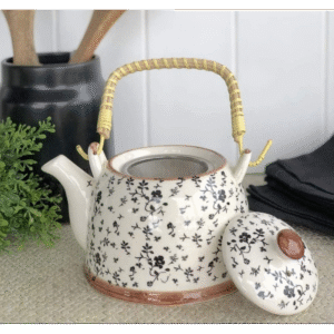 ابريق شاي بورسلان مع مصفاة لون طحيني مورد اسود