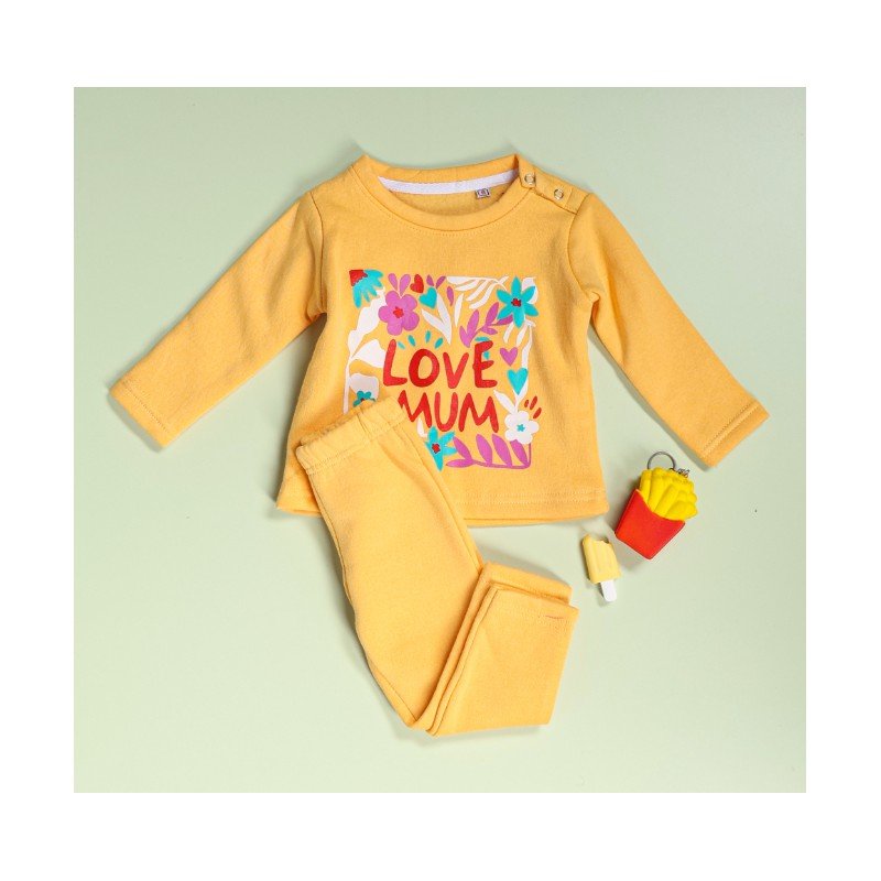 بجامة شتوية قطعتين للأطفال لون أصفر بتصميم Love MUM من Sami Boutique