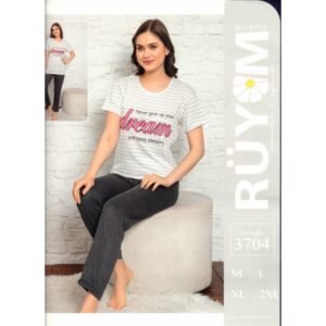 بجامة نص كم للنساء لون أبيض ورمادي بتصميم dream