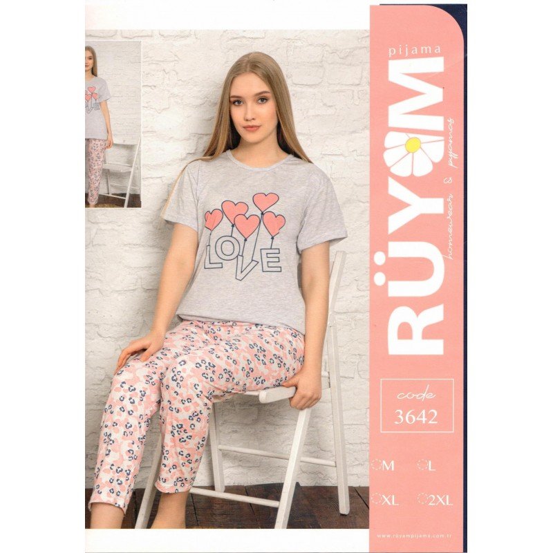 بجامة نص كم للنساء لون رمادي وأبيض بتصميم قلوب