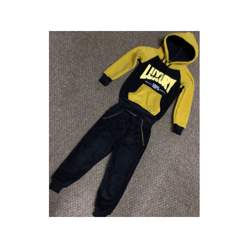 بجامه ولادي فيليز خميل مع طاقية لون أسود وأصفر