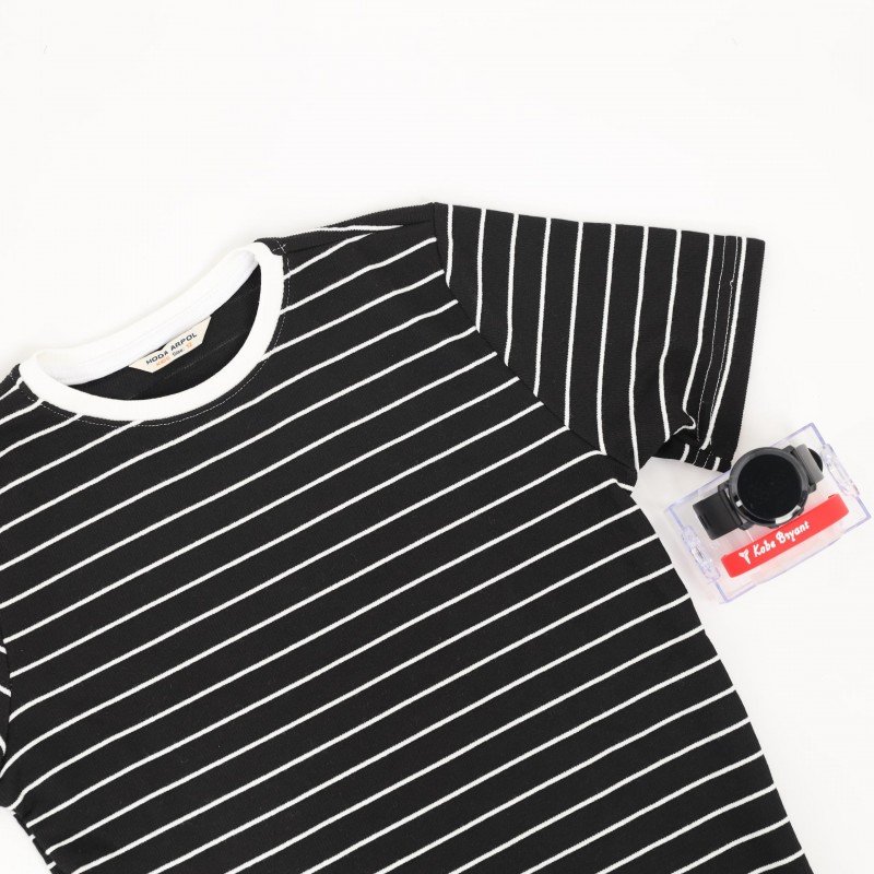 بلوزة بأكمام قصيرة لون مخطط ابيض - Image 3