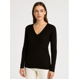 بلوزة صوف للنساء لون أسود