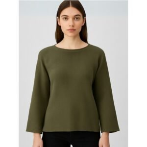 بلوزة صوف للنساء لون اخضر