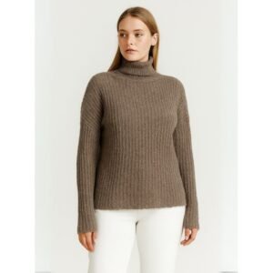 بلوزة صوف للنساء لون بني