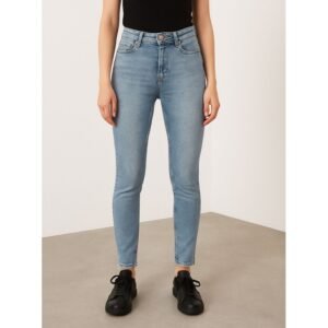 بنطال جينز للنساء لون أزرق فاتح