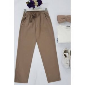 بنطلون بناتي مع ربطة للخصر لون بني