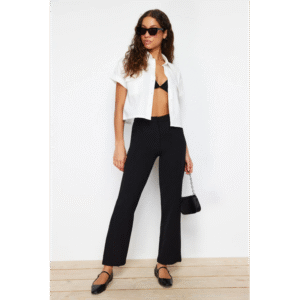 بنطلون تريندول منسوج واسع الساق بطيات للنساء لون أسود