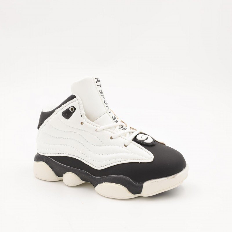 بوت رياضي ولادي للأطفال لون أبيض وأسود