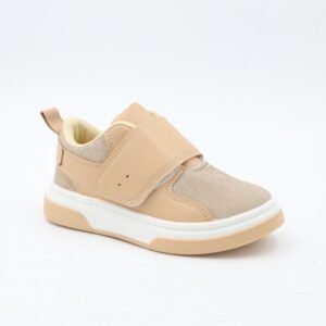 بوت سبورت ولادي بشريط لاصق لون بيج