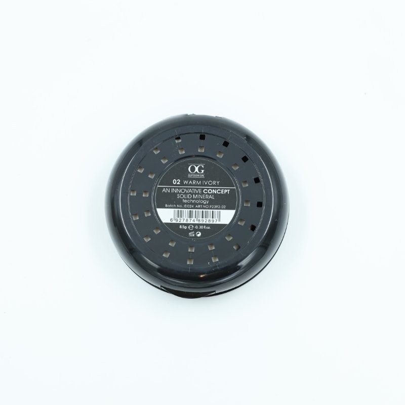 بودرة مضغوطة مستخلصة من فيتامين e و بذور الكاميليا 8.5 جرام درجة 02 Warm Ivory من OG