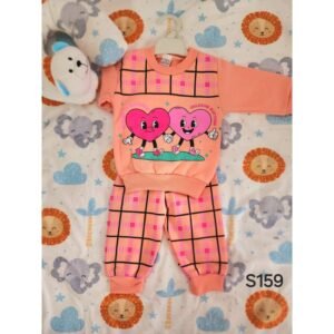 بيجامة بناتي بتصميم قلب لون مشمشي