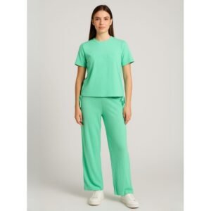 بيجامة للنساء لون أخضر