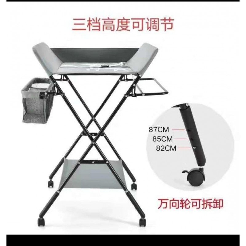 تخت اطفال مع حماله وعلاقه للملابس