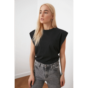 تيشيرت تركي قطن بقبة دائرية للنساء لون أسود