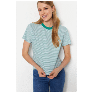 تيشيرت تركي  بقبة دائرية ومخطط للنساء لون أخضر