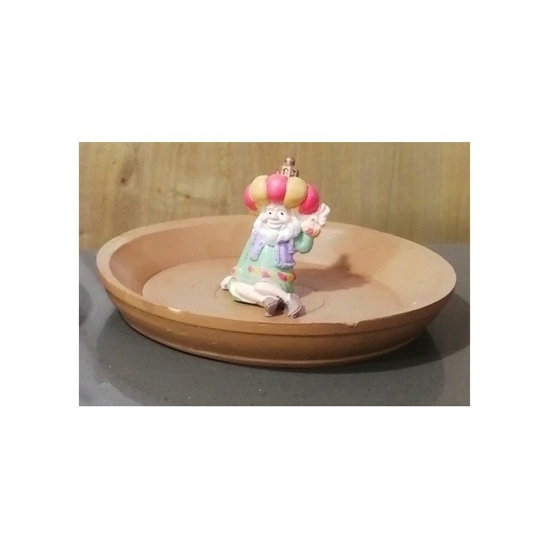 صحن تمر و قطايف مع فنانيس