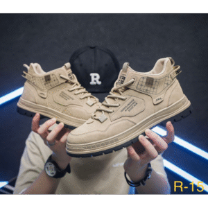 حذاء بسطار للرجال لون بيج