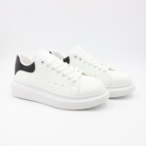 حذاء رياضي جلد للرجال لون أبيض وأسود