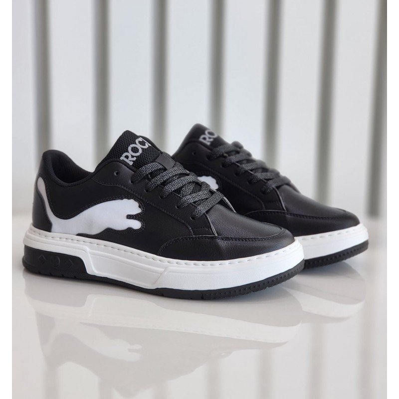 حذاء رياضي للرجال لون أسود