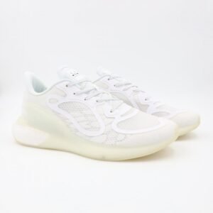 حذاء رياضي للنساء لون أبيض