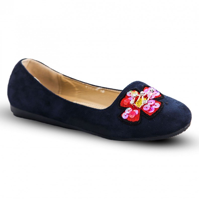 حذاء زحاف للصبايا