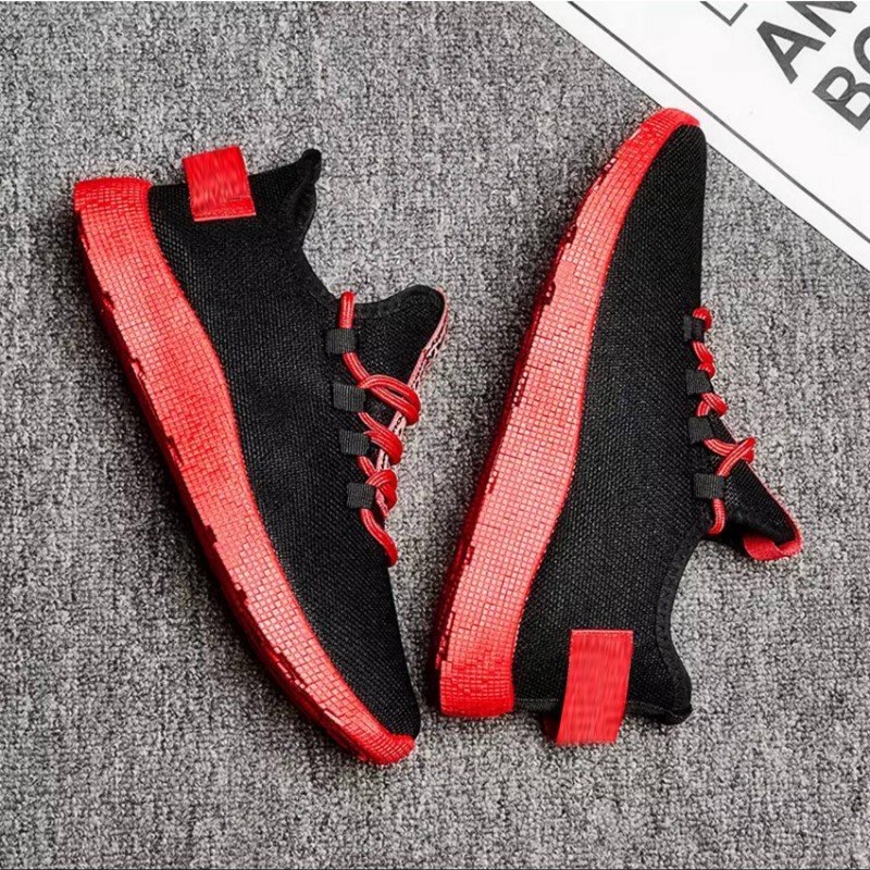 حذاء سبورت شبابي لون أسود