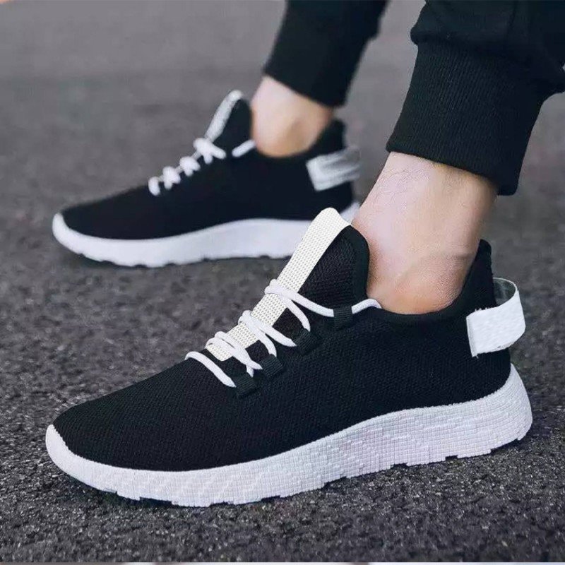 حذاء سبورت شبابي لون أسود