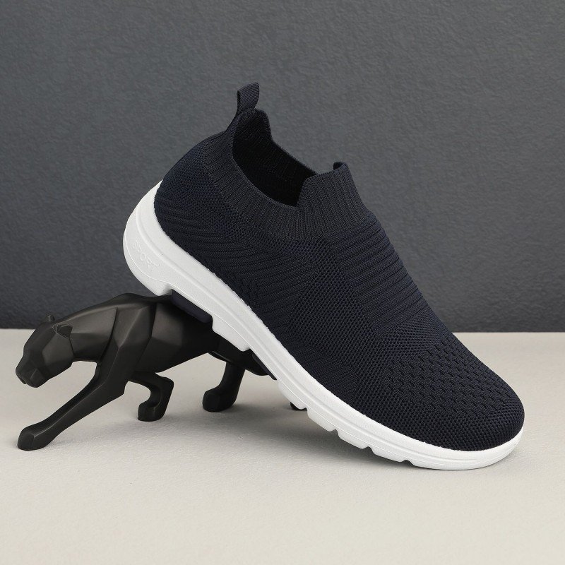 حذاء سبورت شبابي لون كحلي