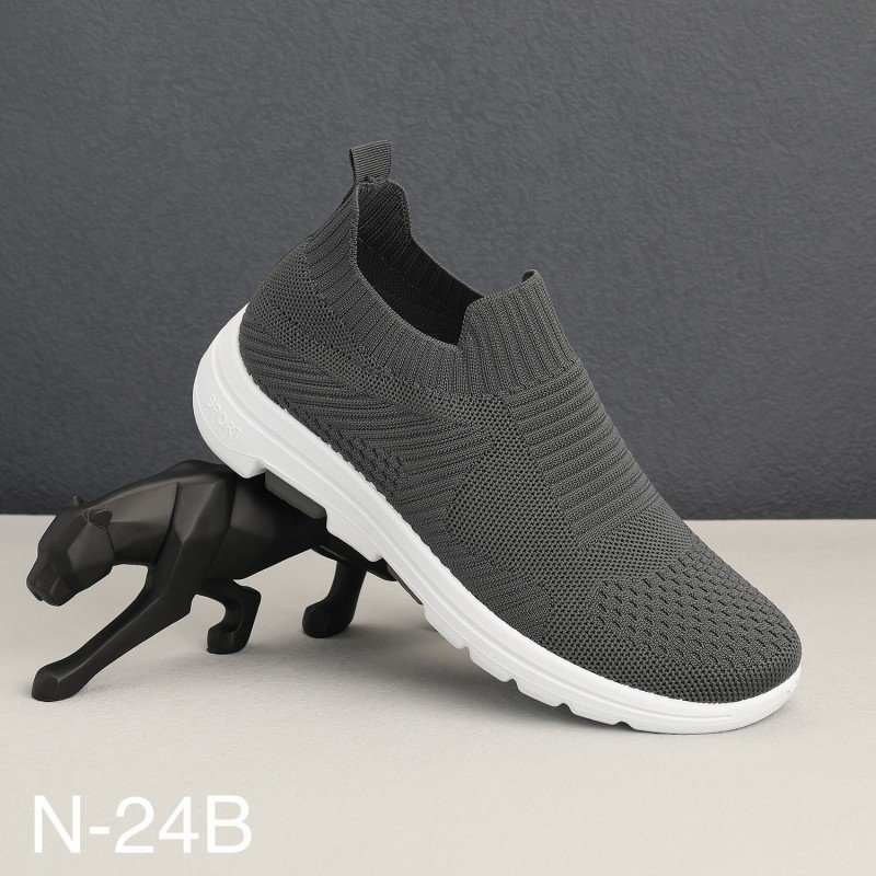 حذاء سبورت شبابي لون رمادي