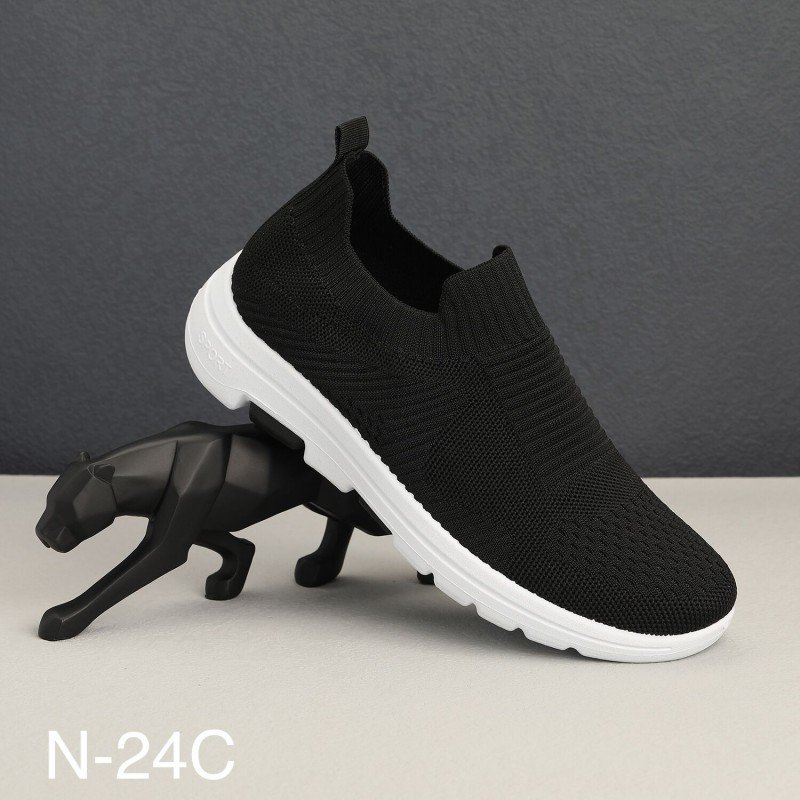 حذاء سبورت شبابي لون أسود