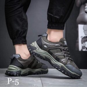 حذاء كاجوال رياضي جلد لون أسود وزيتي