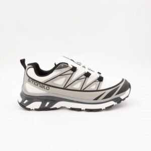 حذاء سبورت محير لون أبيض ورمادي وأسود