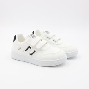 حذاء سبورت للأطفال لون أبيض