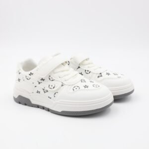 حذاء سبورت للأطفال لون أبيض