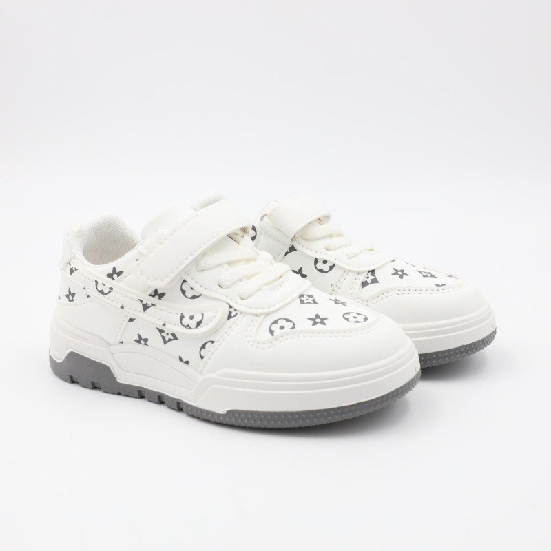 حذاء سبورت للأطفال لون أبيض