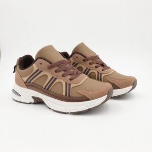 حذاء سبورت مريح و انيق و عملي للصبايا لون بيج وبني