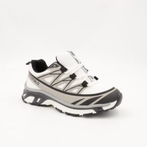 حذاء سبورت ولادي لون أبيض وأسود