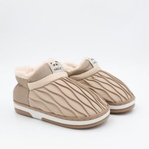 حذاء شتوي للأطفال لون بيج