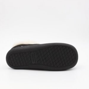 حذاء شتوي للنساء لون أسود وبيج