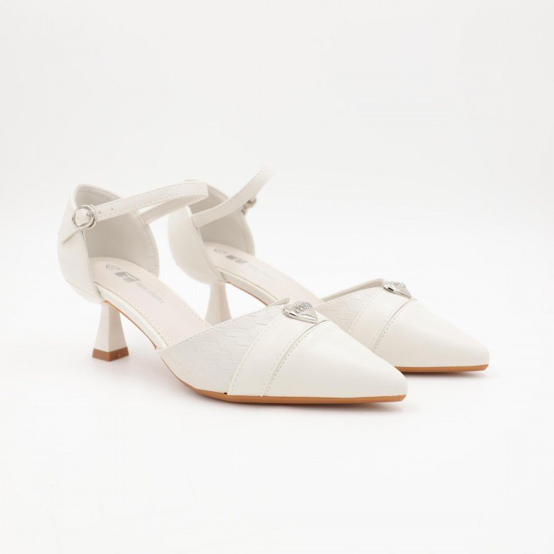 حذاء كعب متوسط بتصميم قلب مفتوح من الخلف للنساء لون ابيض