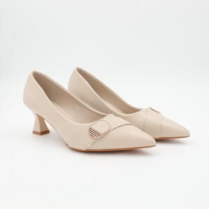 حذاء كعب متوسط رفيع لون بيج