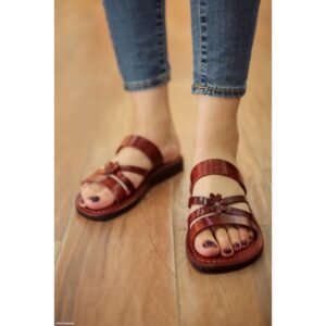 حفاية جلد طبيعي للنساء لون بني