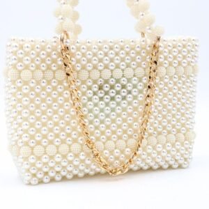 حقيبة خرز لولو أبعادها قاعدة 22 سم الإرتفاع 17سم العمق 6 سم