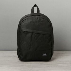 حقيبة مدرسية للثانوية لون أسود 43*37 سم